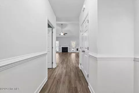 Entry Way - 730 W Baltimore Ave, Pinebluff, NC 28373 photo 3 of 7