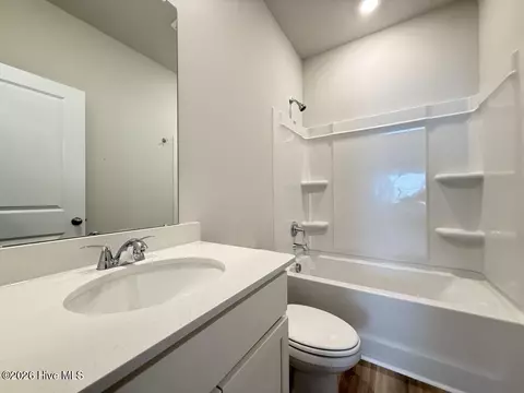 Bath - 1059 Hanson Dr, Leland, NC 28451 photo 3 of 3