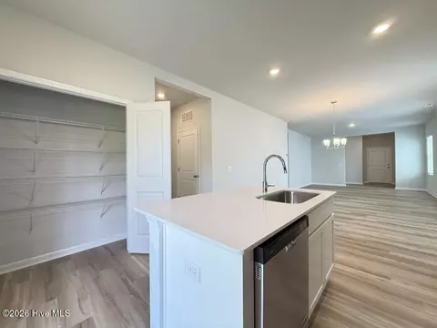 Kitchen - 1059 Hanson Dr, Leland, NC 28451 photo 5 of 5