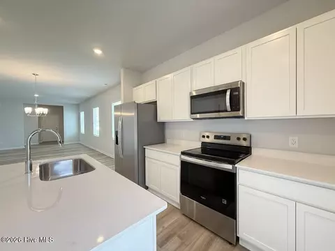 Kitchen - 1059 Hanson Dr, Leland, NC 28451 photo 2 of 5