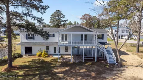 45 Riverview Dr, Chocowinity, NC 27817 photo 2