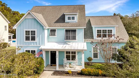 204 N Brig Dr, Hampstead, NC 28443