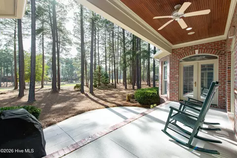 Exterior - 26 Strathaven Dr, Pinehurst, NC 28374 photo 7 of 27