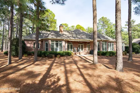 Exterior - 26 Strathaven Dr, Pinehurst, NC 28374 photo 19 of 27