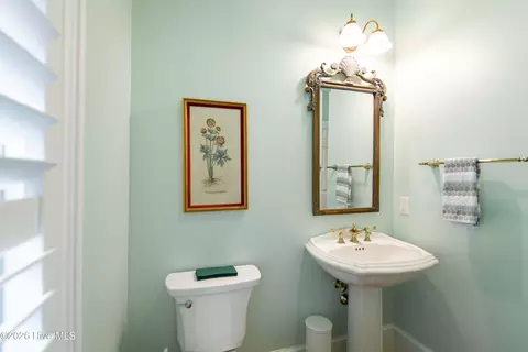 Bath - 26 Strathaven Dr, Pinehurst, NC 28374 photo 5 of 8