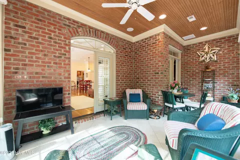 Exterior - 26 Strathaven Dr, Pinehurst, NC 28374 photo 15 of 27