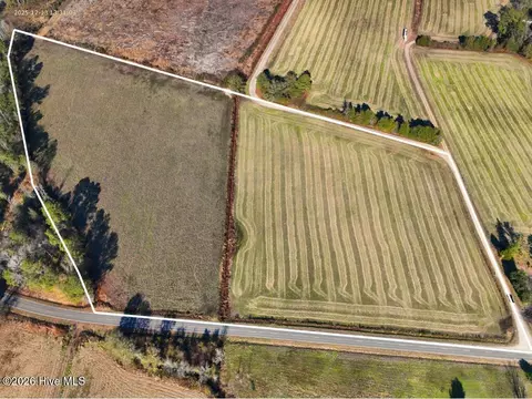15 63 Croomsbridge Rd, Burgaw, NC 28425
