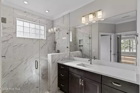 Bath - 193 E Winding Way, Wallace, NC 28466 photo 1 of 11