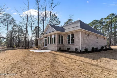 Exterior - 193 E Winding Way, Wallace, NC 28466 photo 5 of 14