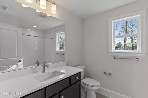 Bath - 193 E Winding Way, Wallace, NC 28466 photo 8 of 11