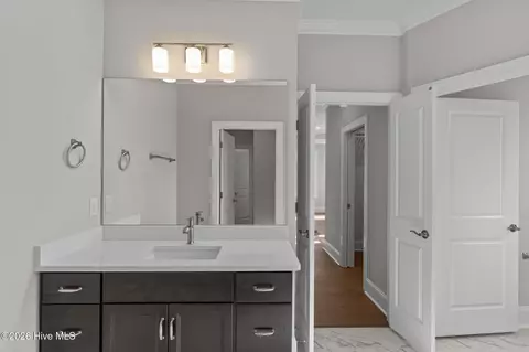 Bath - 193 E Winding Way, Wallace, NC 28466 photo 3 of 11