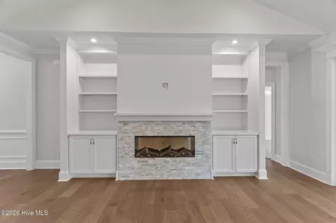 Living - 193 E Winding Way, Wallace, NC 28466 photo 6 of 6