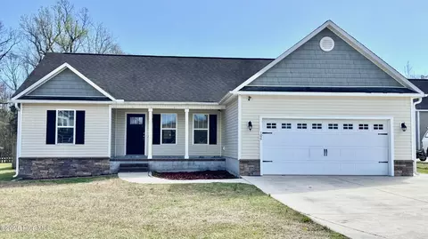 106 Kodiak Ct, Jacksonville, NC 28540