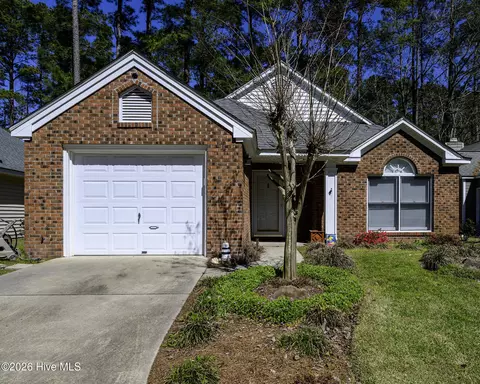 2010 Fairways West Dr, New Bern, NC 28562