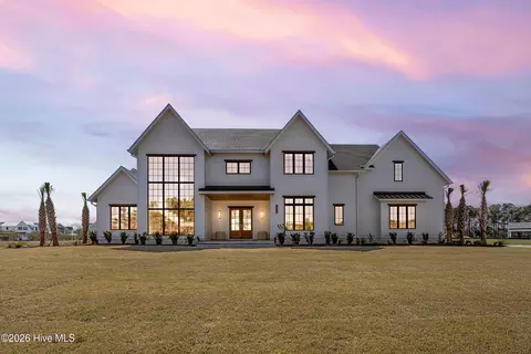 103 Dragonfly Ln, Hampstead, NC 28443