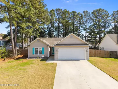 103 Tanbark Dr, Jacksonville, NC 28546
