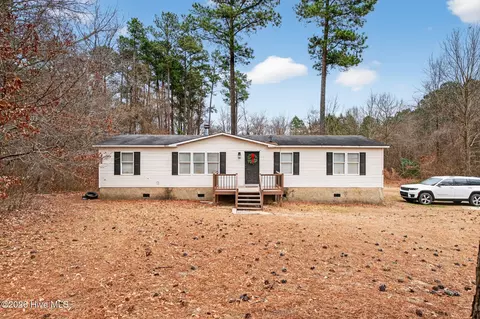 204 Boone Dr, Carthage, NC 28327