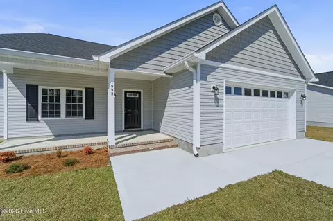 1992 Catherine Lake Rd, Richlands, NC 28574