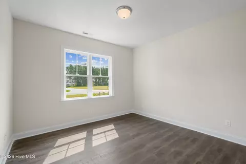 Bedroom - 117 N Rabbit Run Dr, Smithfield, NC 27577 photo 4 of 5