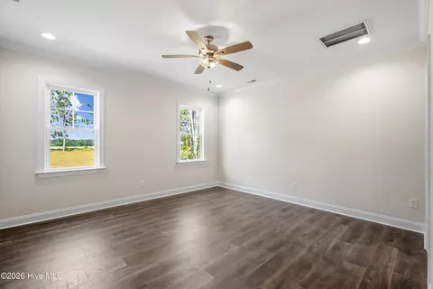 Bedroom - 117 N Rabbit Run Dr, Smithfield, NC 27577 photo 1 of 5