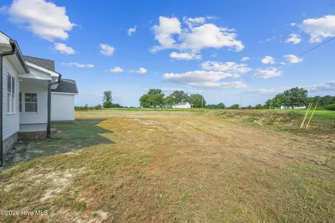 Exterior - 205 N Rabbit Run Dr, Smithfield, NC 27577 photo 7 of 8