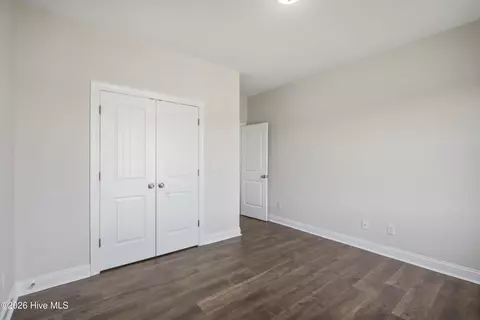 Bedroom - 205 N Rabbit Run Dr, Smithfield, NC 27577 photo 4 of 6