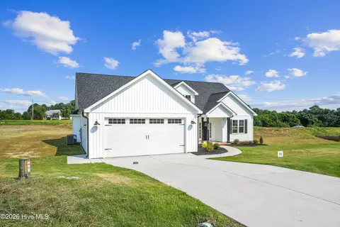 Exterior - 205 N Rabbit Run Dr, Smithfield, NC 27577 photo 3 of 8