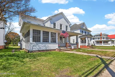 709 N Road St, Elizabeth City, NC 27909