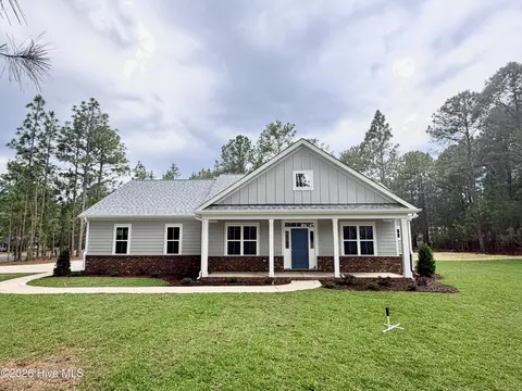 120 Edgewater Dr, Seven Lakes, NC 27376