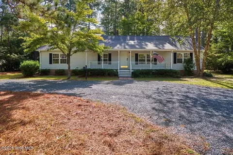 124 Cottonpatch Pl, Southern Pines, NC 28387