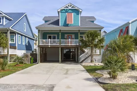 1413 Croaker Ln, Carolina Beach, NC 28428