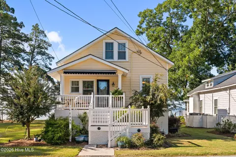 Exterior - 1039 Bayview Rd, Bath, NC 27808 photo 3 of 12