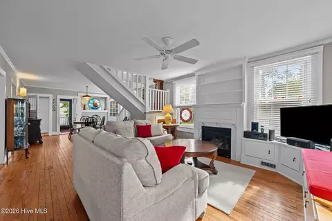 Living - 1039 Bayview Rd, Bath, NC 27808 photo 2 of 2