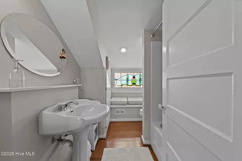 Bath - 1039 Bayview Rd, Bath, NC 27808 photo 3 of 4