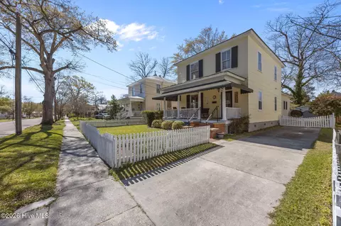 1407 N Pasteur St, New Bern, NC 28560