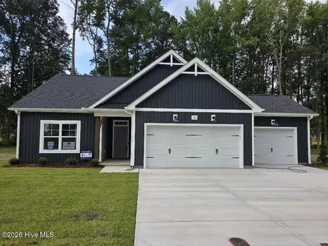 960 Rialto Ln, Ayden, NC 28513