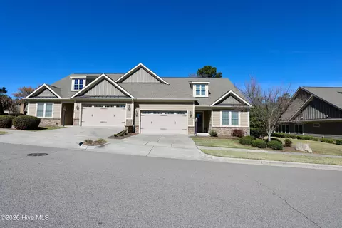 20 Shadow Creek Ct, Pinehurst, NC 28374