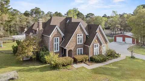 450 Berry Ln SW, Supply, NC 28462