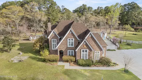 450 Berry Ln SW, Supply, NC 28462