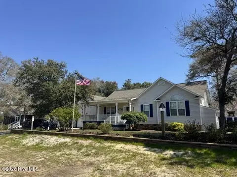 144 NW 11th St, Oak Island, NC 28465