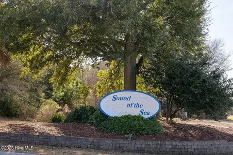 8801 Reed Dr #115W, Emerald Isle, NC 28594