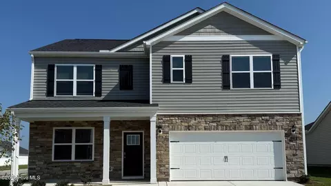 1119 Aviator Ln, Ayden, NC 28513