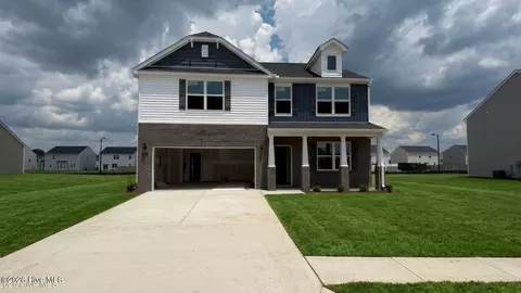 1107 Aviator Ln, Ayden, NC 28513
