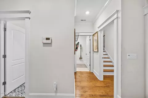 Entry Way - 102 Olde Point Loop, Hampstead, NC 28443 photo 5 of 10