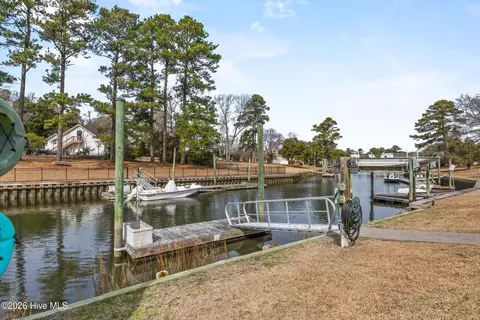 View/Area - 102 Olde Point Loop, Hampstead, NC 28443 photo 1 of 8