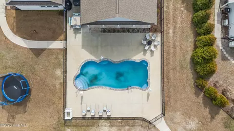 Exterior - 102 Olde Point Loop, Hampstead, NC 28443 photo 17 of 20