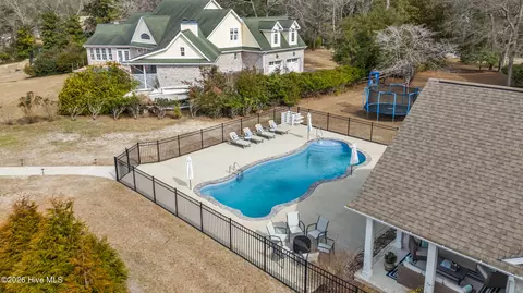 Exterior - 102 Olde Point Loop, Hampstead, NC 28443 photo 14 of 20