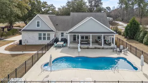 Exterior - 102 Olde Point Loop, Hampstead, NC 28443 photo 16 of 20
