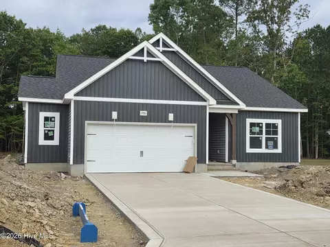 2986 Tucker Hill Dr, Grimesland, NC 27837