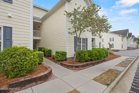 5010 Hunters Trl UNIT 13, Wilmington, NC 28405